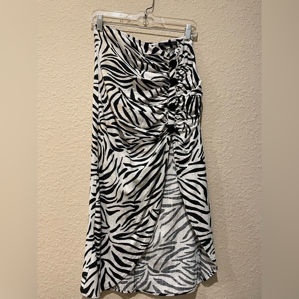 Zara Zebra skirt linen size S